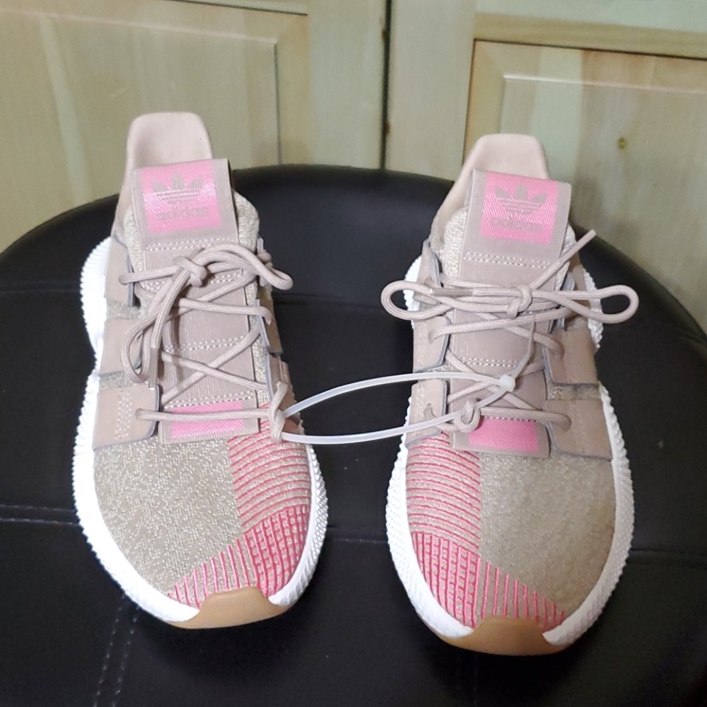 Adidas Art AQ0508